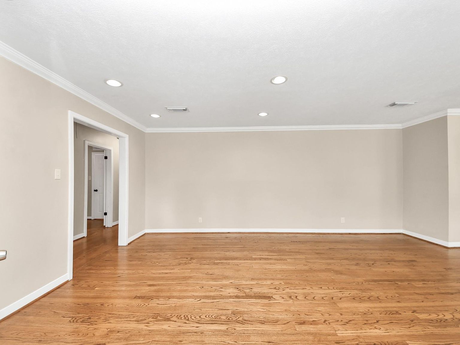 3419 Norris Dr Houston, TX 77025 - Thumbnail 5