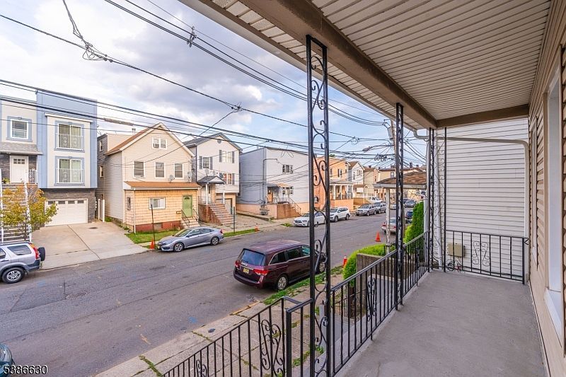 322 Court St Elizabeth, NJ 07206 - Thumbnail 5