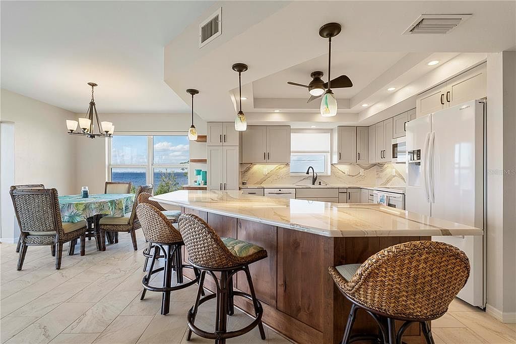 101 N Marion Ct UNIT 225 Punta Gorda, FL 33950 - Thumbnail 5