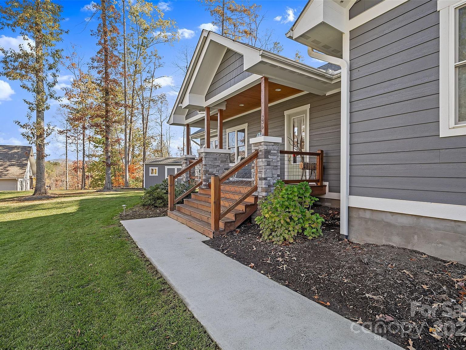 236 Cider Hill Ln Hendersonville, NC 28792 - Thumbnail 5