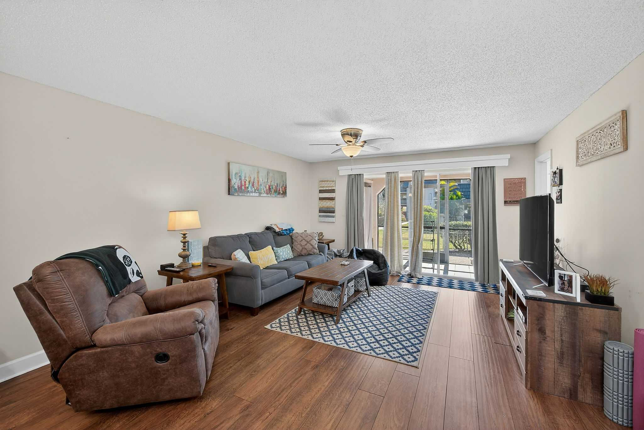 2105 Cordova Green, Seminole, FL, USA, 33777 - Thumbnail 4