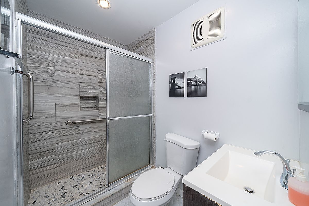 3701 Shore Pkwy UNIT 1 Brooklyn, NY 11235 - Thumbnail 5