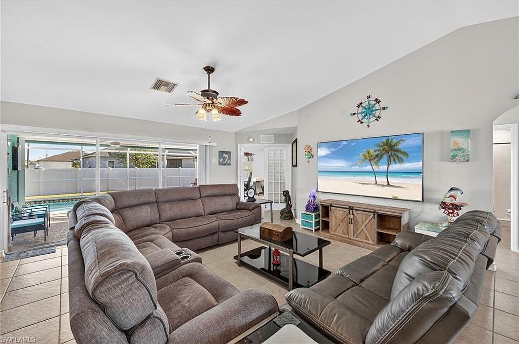 3922 20th St W Lehigh Acres, FL 33971 - Thumbnail 5