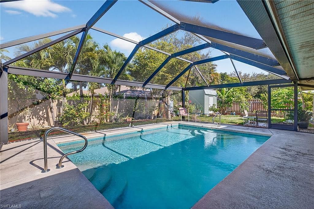 10611 Woodchuck Ln Bonita Springs, FL 34135 - Thumbnail 5