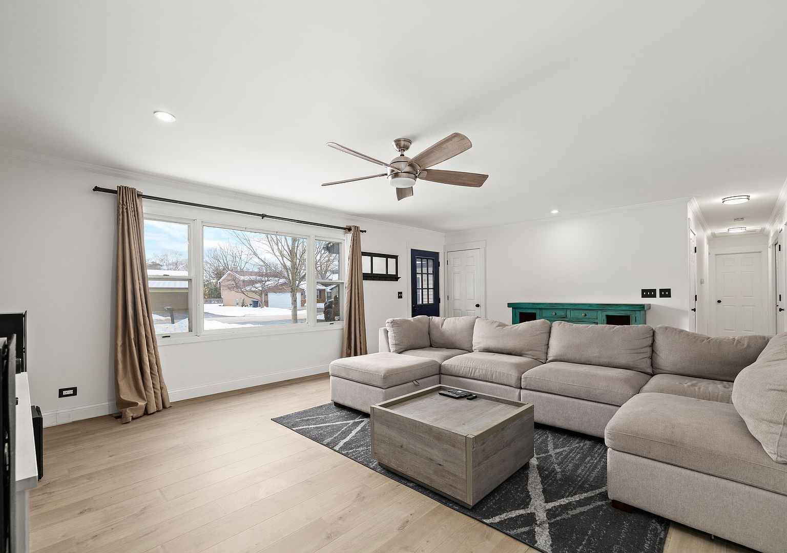 6418 Martin St Crystal Lake, IL 60014 - Thumbnail 5