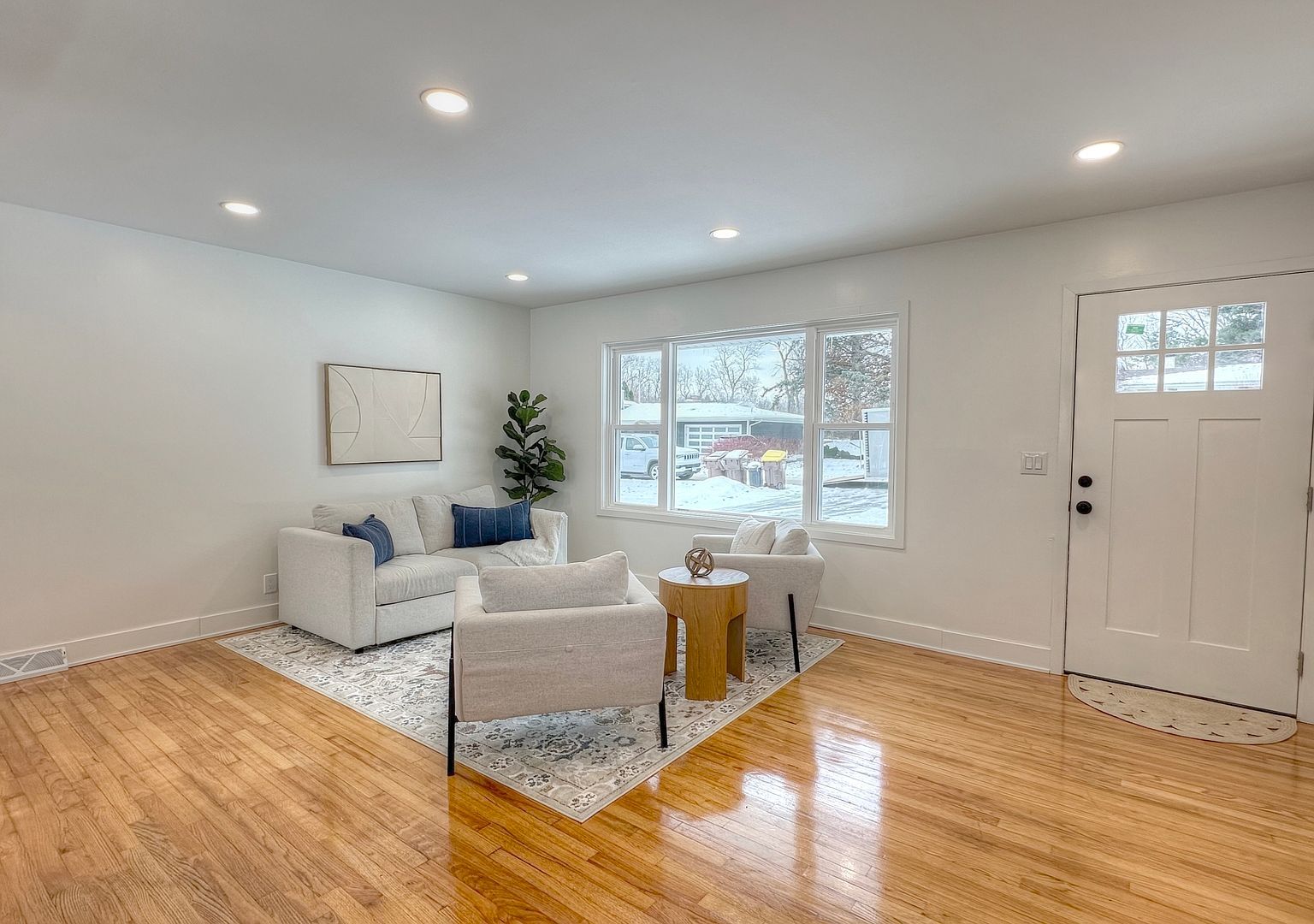 4818 Strong Rd Crystal Lake, IL 60014 - Thumbnail 5