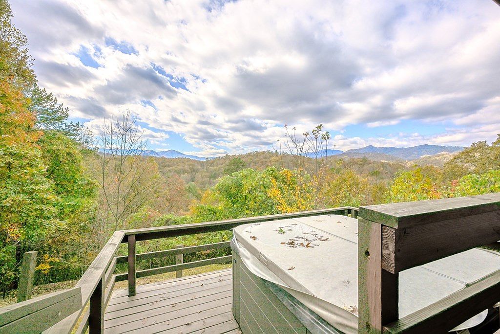 218 Village Cove Ln Bryson City, NC 28713 - Thumbnail 5