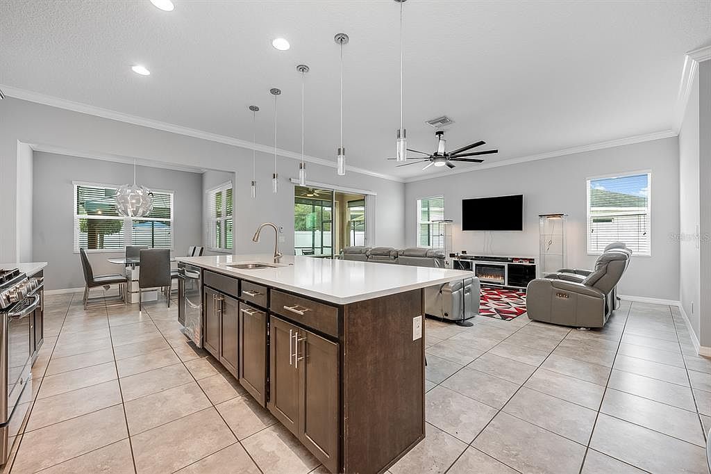 1015 Grand Hilltop Dr Apopka, FL 32703 - Thumbnail 5