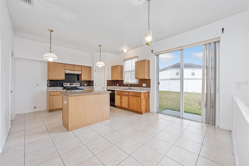 3222 Reserve Ct Orlando, FL 32825 - Thumbnail 5