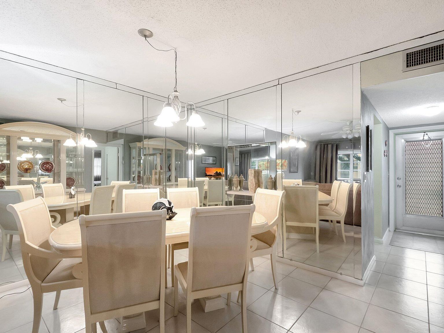 1 Abbey Ln APT 201 Delray Beach, FL 33446 - Thumbnail 5