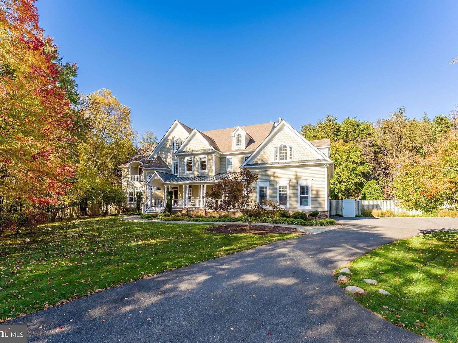 615 Kentland Dr Great Falls, VA 22066 - Thumbnail 5