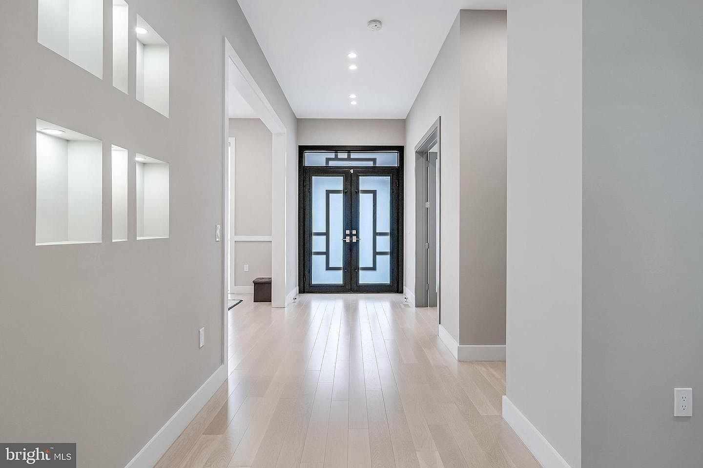 908 Walker Rd Great Falls, VA 22066 - Thumbnail 5