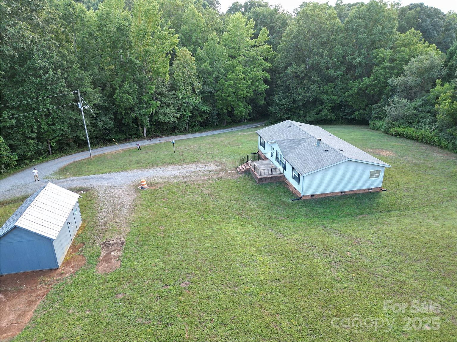 953 Bollinger Pond Dr Clover, SC 29710 - Thumbnail 5