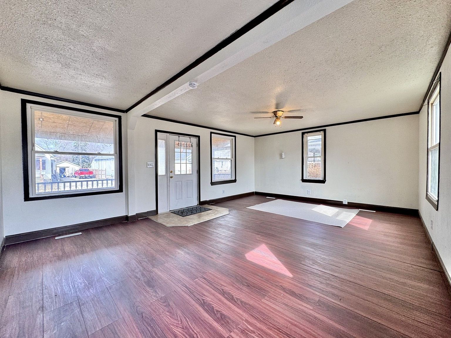 1128 White St Port Huron, MI 48060 - Thumbnail 5