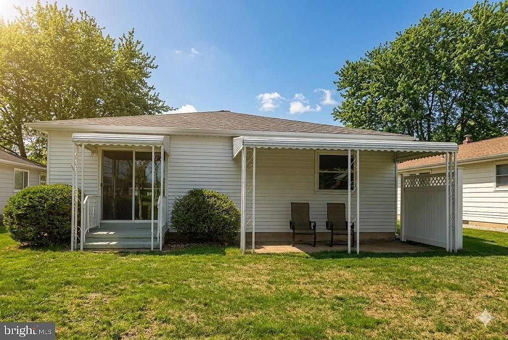 7 Pavilion St Toms River, NJ 08757 - Thumbnail 5