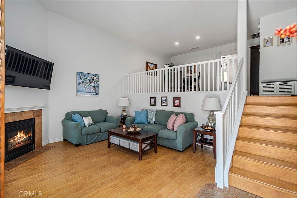 25710 Wagner Way UNIT C Stevenson Ranch, CA 91381 - Thumbnail 5