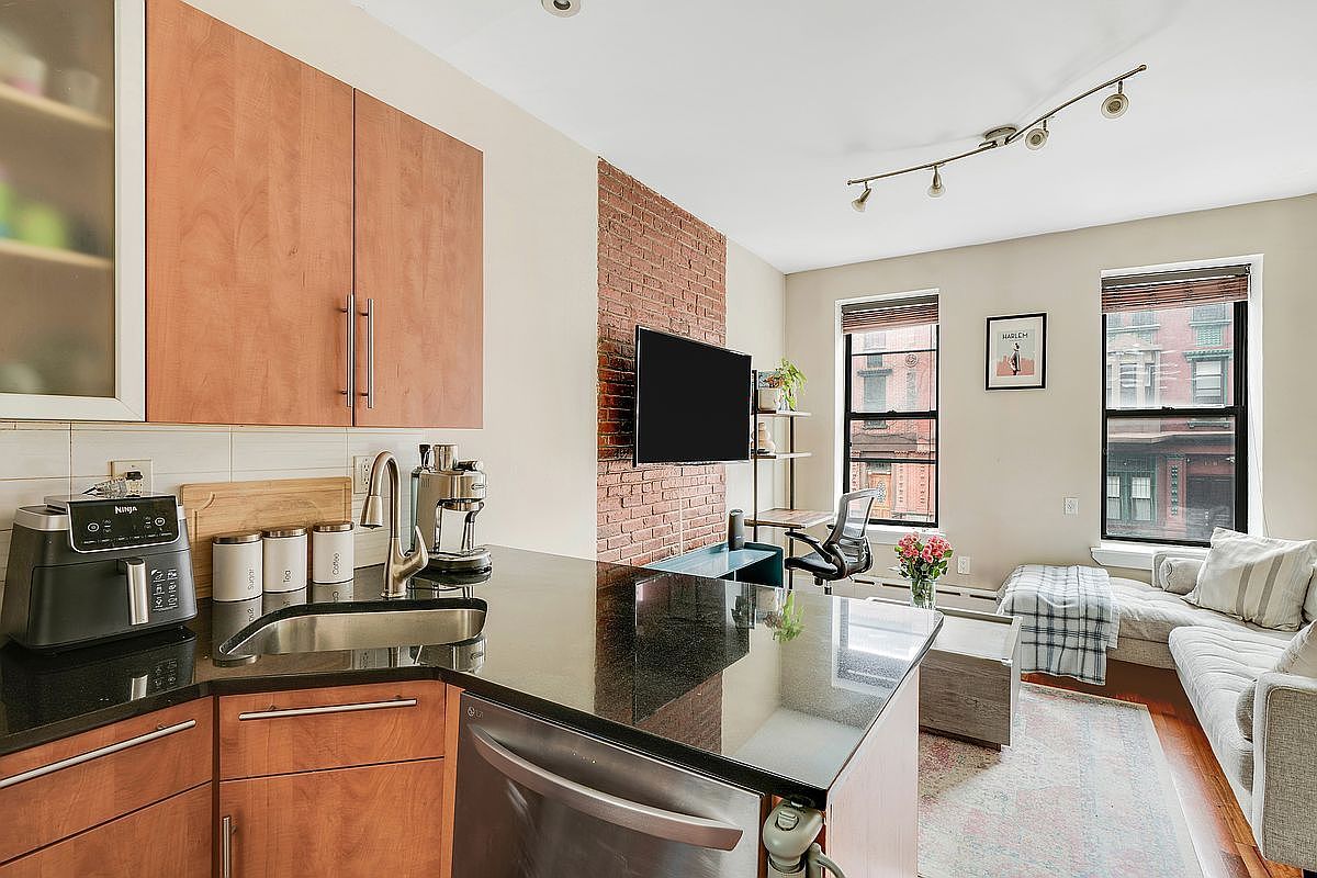 161 W 133rd St APT 2B New York, NY 10030 - Thumbnail 5