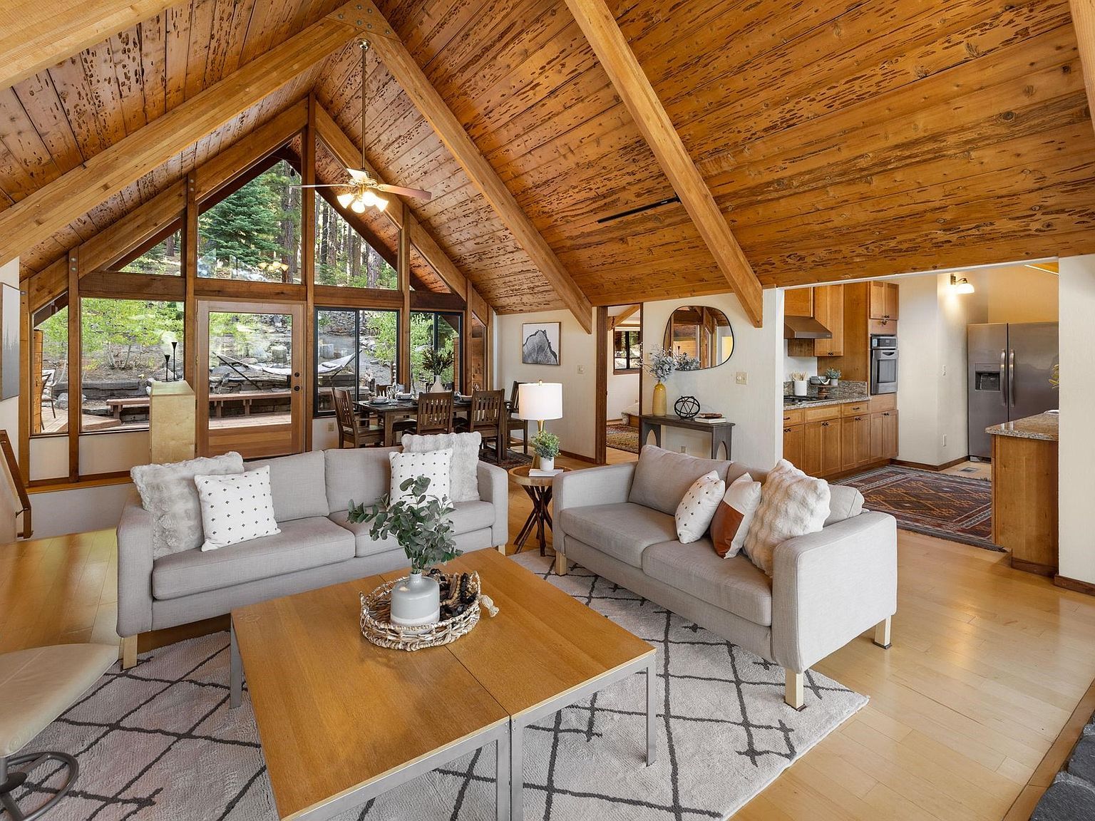 10928 Barnes Dr Truckee, CA 96161 - Thumbnail 5