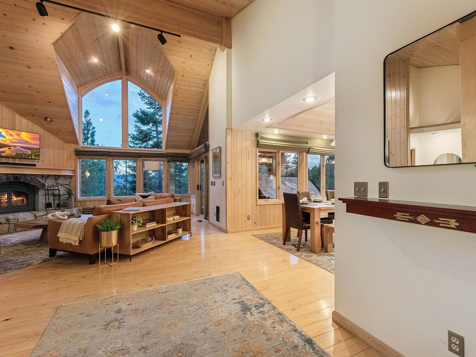 12705 Falcon Point Pl Truckee, CA 96161 - Thumbnail 5