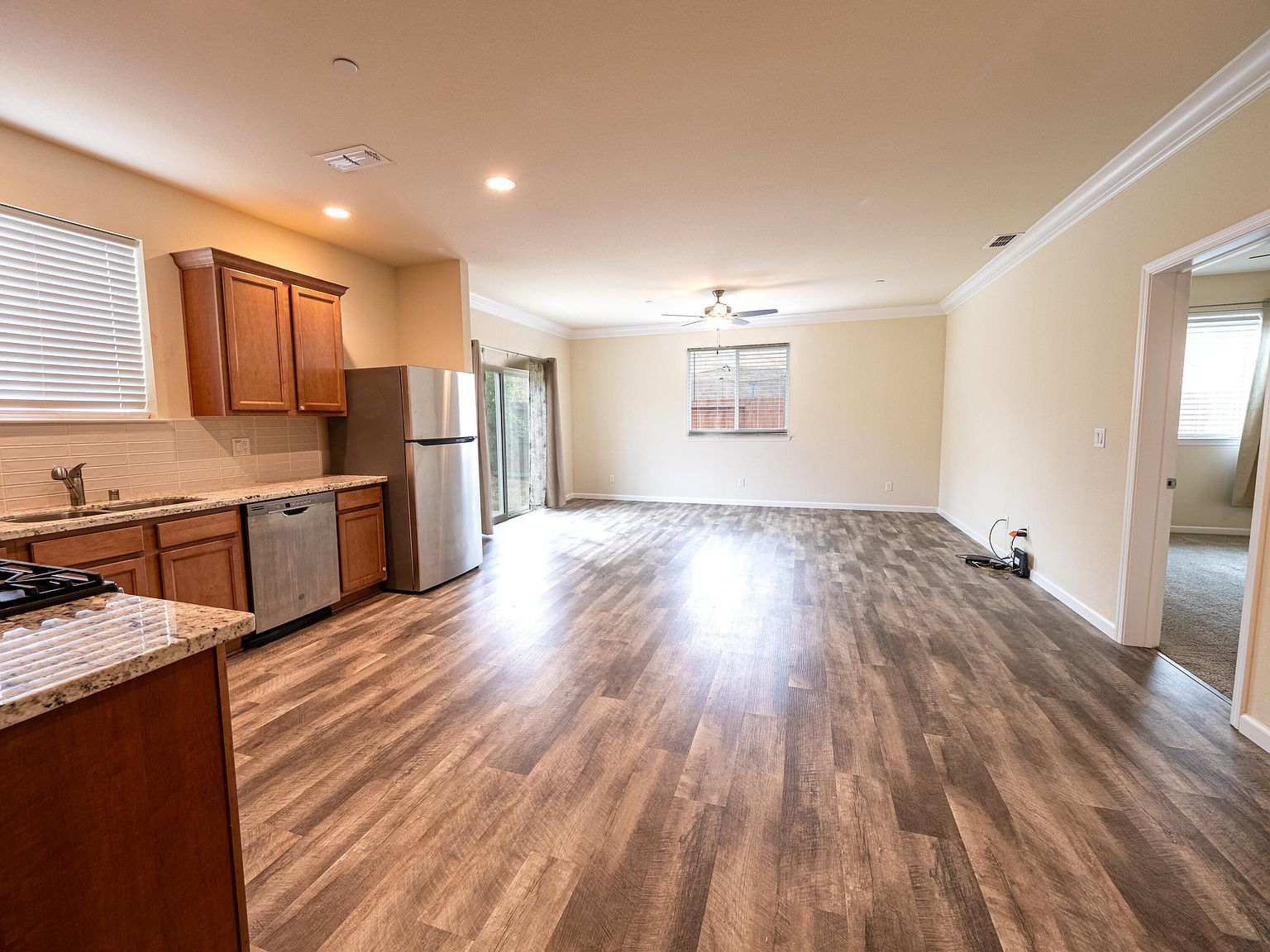 856 Mission De Oro Dr Redding, CA 96003 - Thumbnail 5