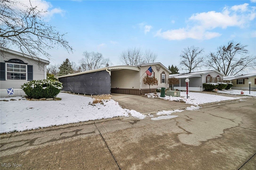 27202 Cook Rd UNIT 95 Olmsted Twp, OH 44138 - Thumbnail 5