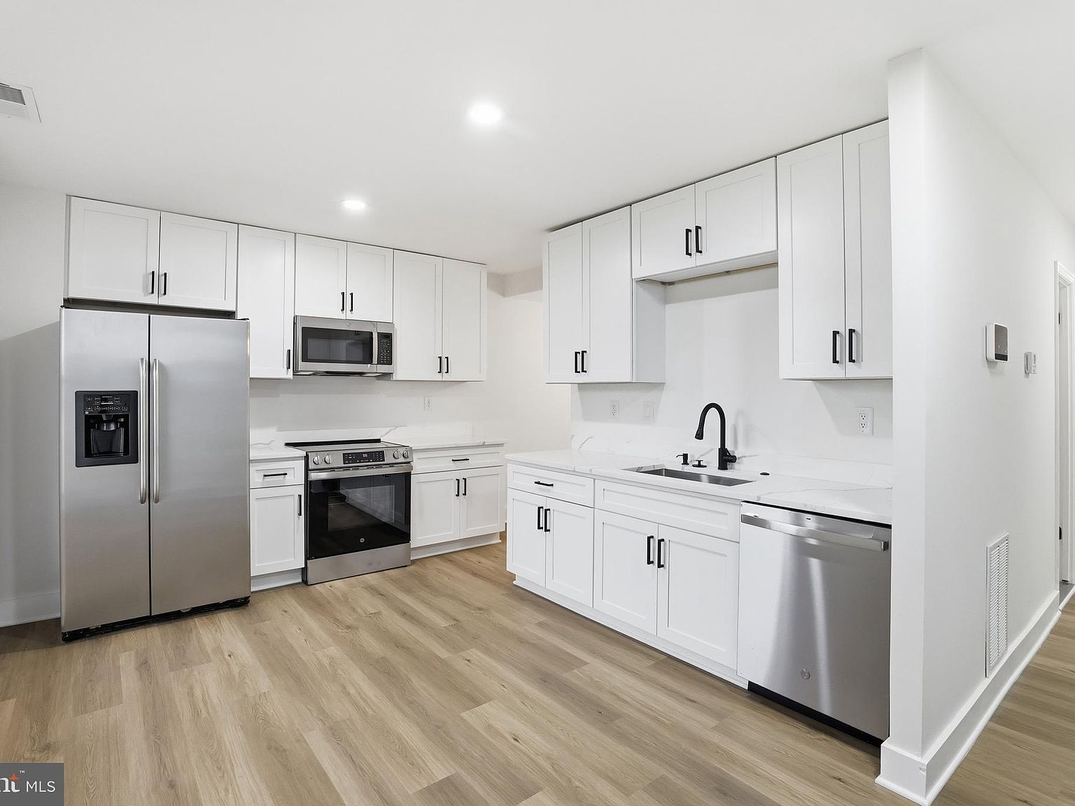 7205 Cross St District Heights, MD 20747 - Thumbnail 5