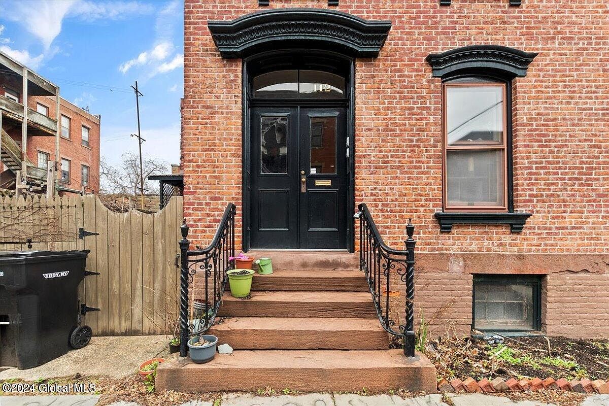 112 Washington St Troy, NY 12180 - Thumbnail 5