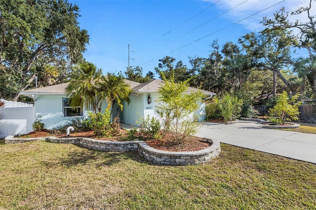 4557 Worcester Rd Sarasota, FL 34231 - Thumbnail 5
