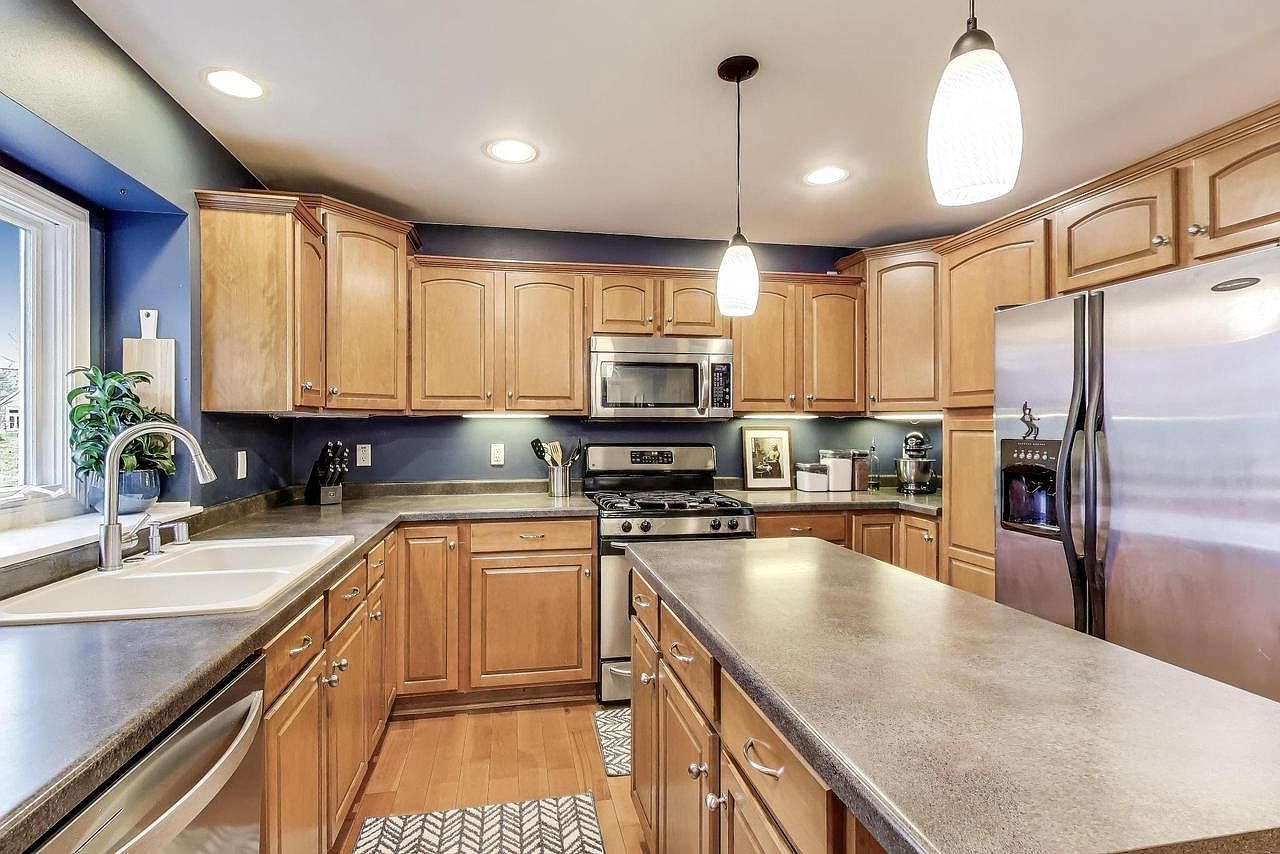 9244 Auburn Ct Racine, WI 53406 - Thumbnail 5