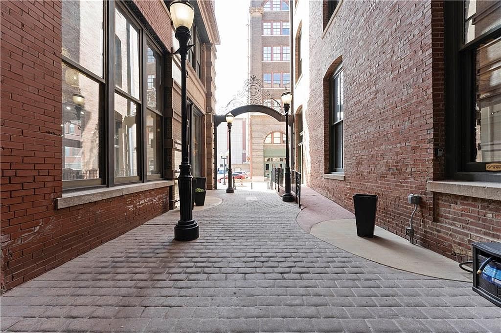 308 W 8th St APT 505 Kansas City, MO 64105 - Thumbnail 5