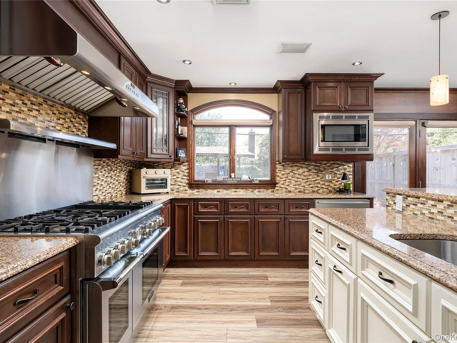 53 Burr Rd East Northport, NY 11731 - Thumbnail 5
