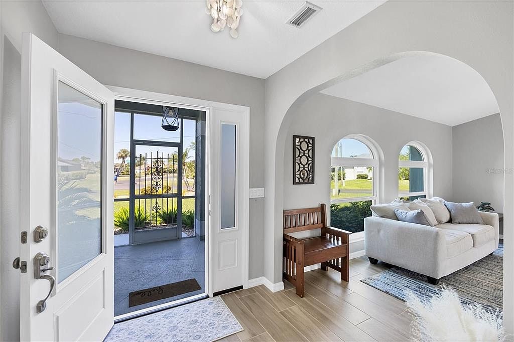 34 Sportsman Rd Rotonda West, FL 33947 - Thumbnail 5