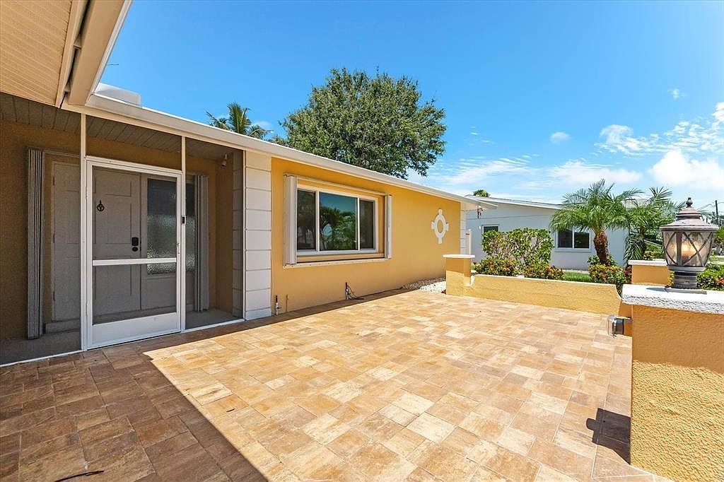 1460 Deer Creek Dr Englewood, FL 34223 - Thumbnail 5