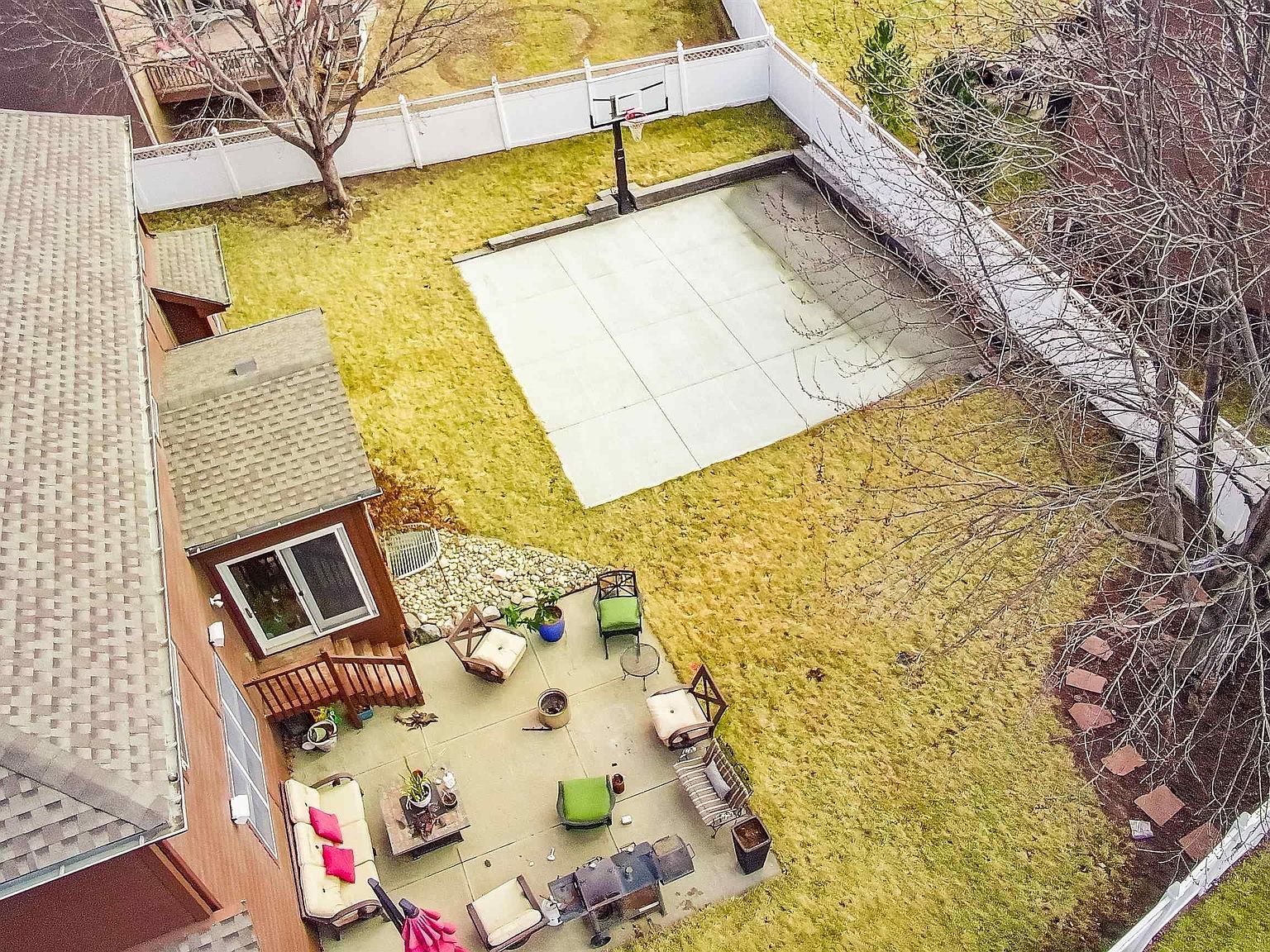 9917 Brentwood Dr La Vista, NE 68128 - Thumbnail 5