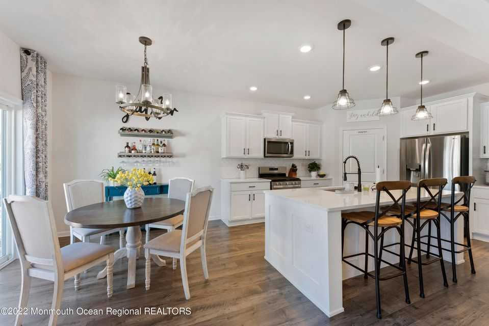 86 Ashburn Avenue, Manahawkin, NJ, USA, Stafford Township, 8050 - Thumbnail 4