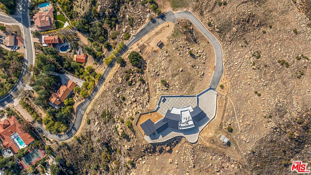 109 Buckskin Rd Bell Canyon, CA 91307 - Thumbnail 5