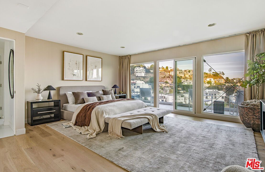 8638 Hollywood Blvd Los Angeles, CA 90069 - Thumbnail 5