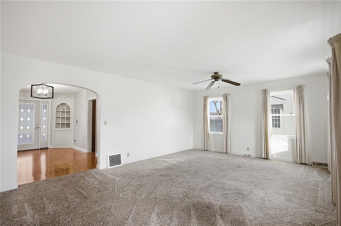 3012 Richmond Ave Mattoon, IL 61938 - Thumbnail 5