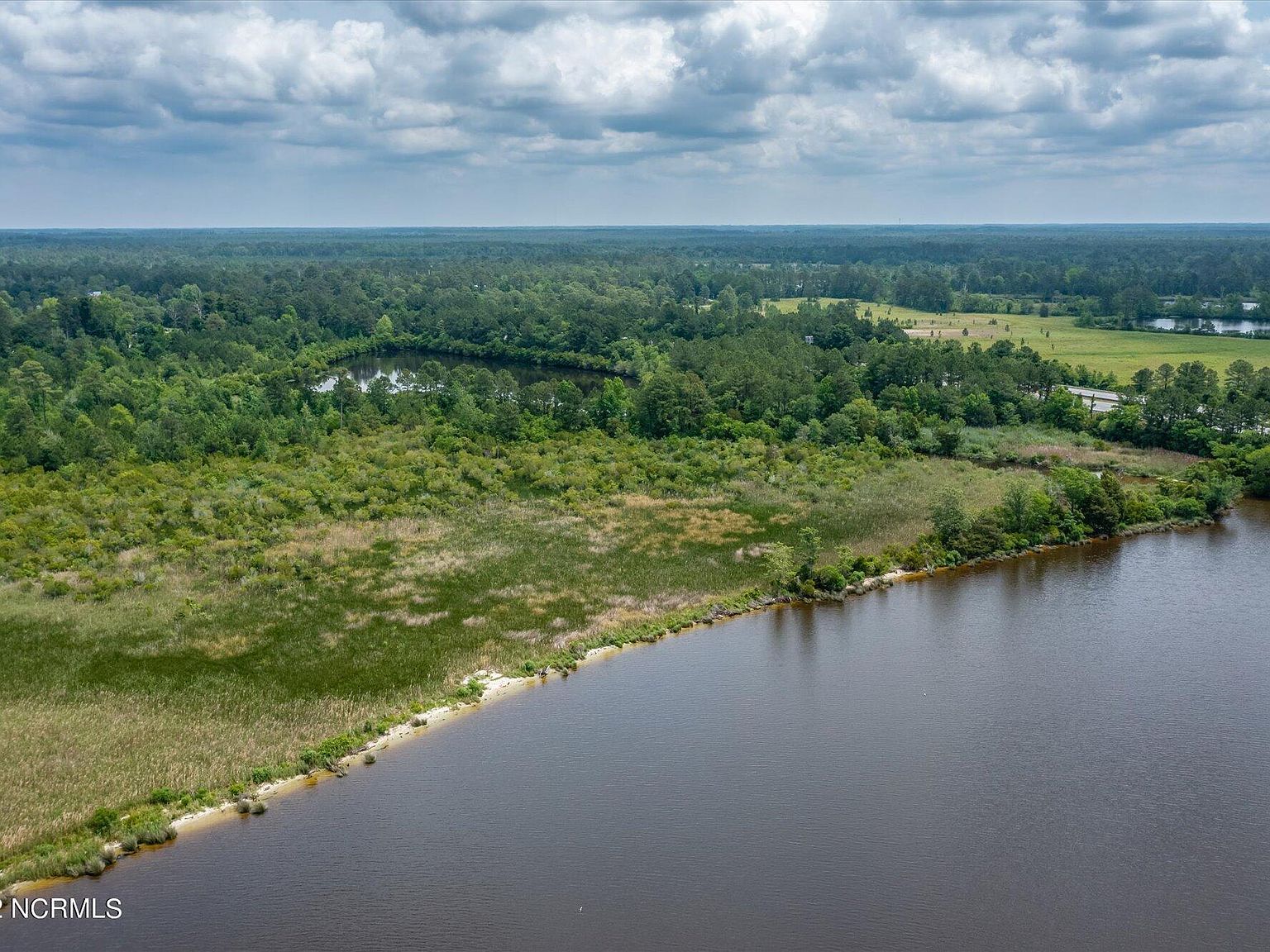 N A Sandy Point Rd New Bern, NC 28560 - Thumbnail 5