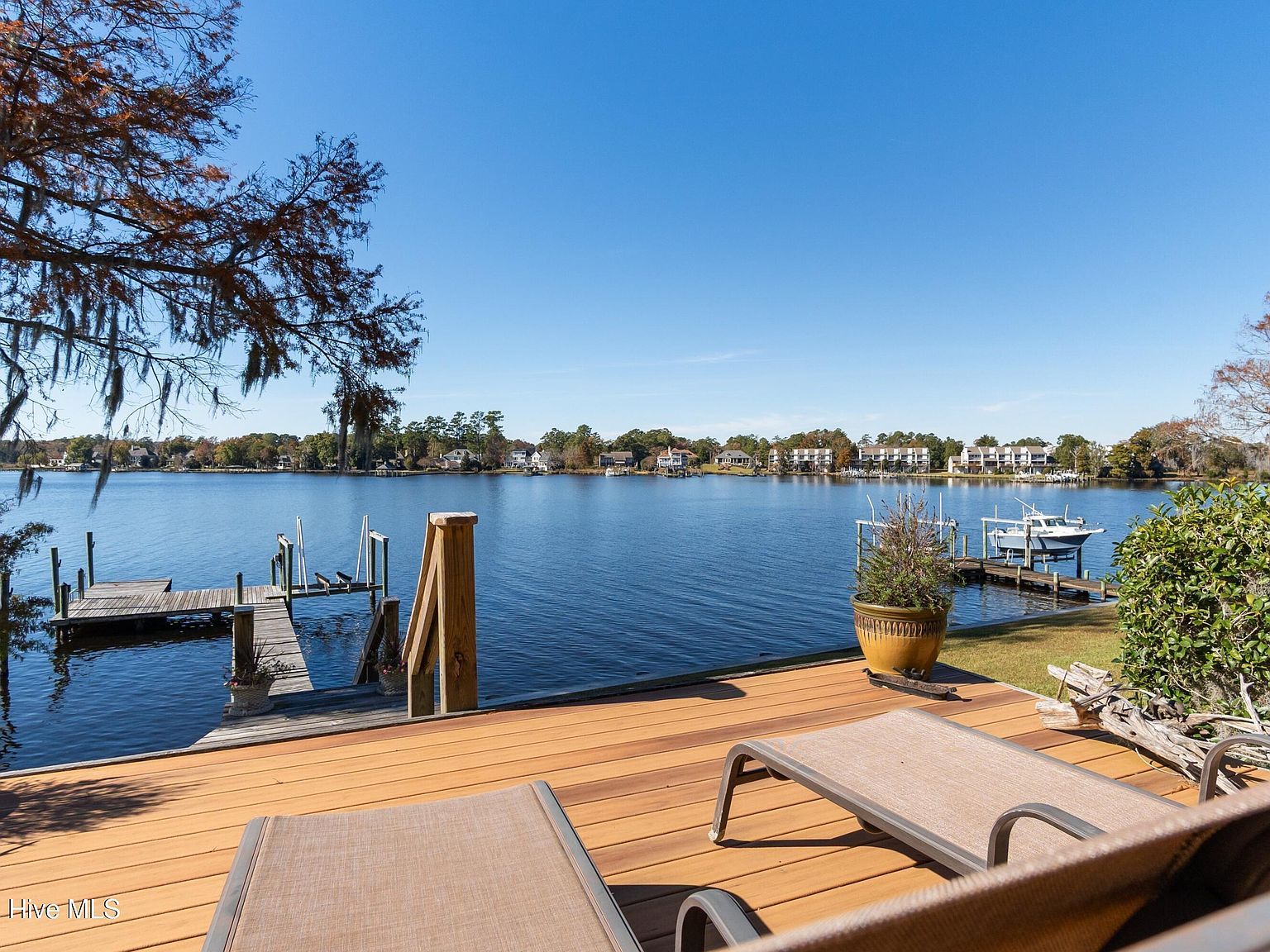 810 Madam Moores Ln New Bern, NC 28562 - Thumbnail 5