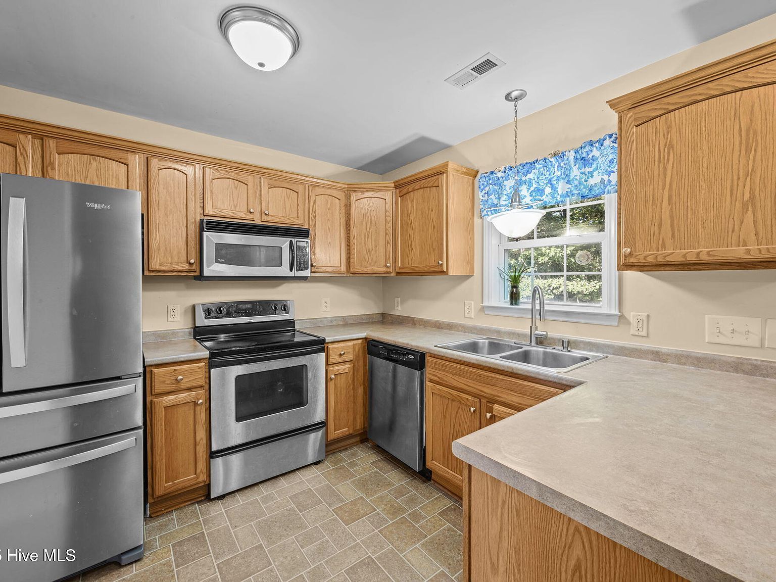 111 Twin Creek Ln Havelock, NC 28532 - Thumbnail 5