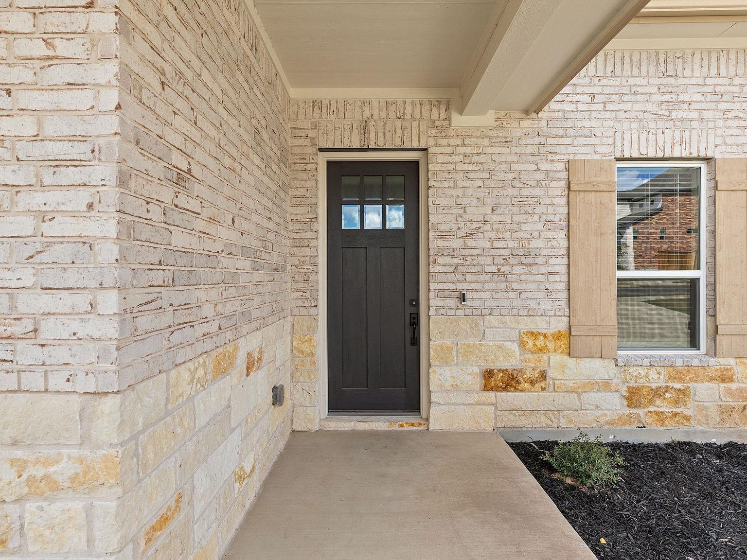 201 Blue Jasmine Trl Georgetown, TX 78628 - Thumbnail 5