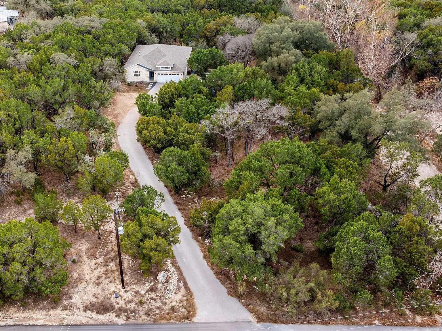 7502 Stable Ln Lago Vista, TX 78645 - Thumbnail 5