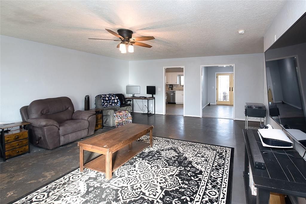 202 N Otis Ave Elk City, OK 73644 - Thumbnail 5