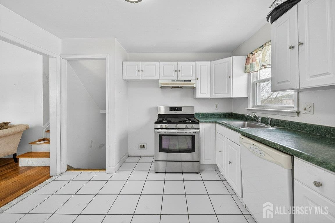 26 S Michael St Fords, NJ 08863 - Thumbnail 5