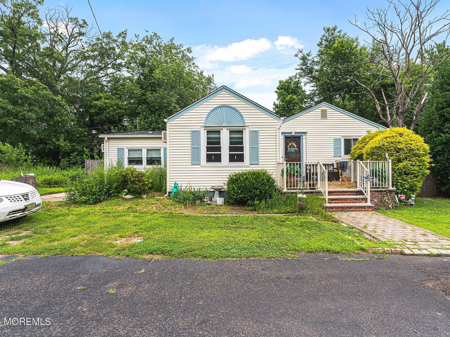 207 Lloyd Rd Aberdeen, NJ 07747 - Thumbnail 5