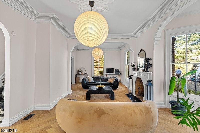 1370 Johnston Dr Watchung, NJ 07069 - Thumbnail 5