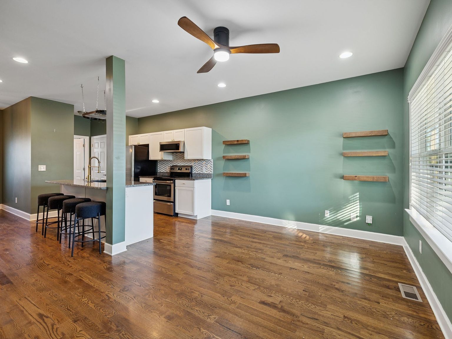 406B Hadleys Bend Blvd Old Hickory, TN 37138 - Thumbnail 5