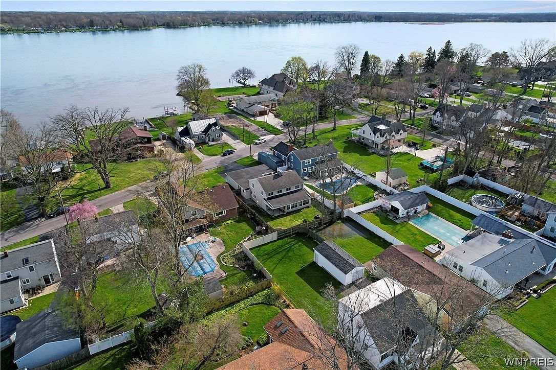 9326 Rivershore Dr Niagara Falls, NY 14304 - Thumbnail 5