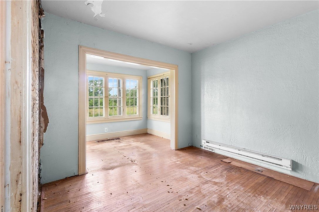 2819 Whirlpool St Niagara Falls, NY 14305 - Thumbnail 5